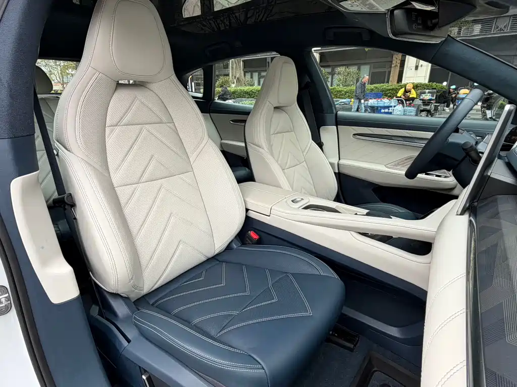 ZEEKR EXTREME KRYPTON 001