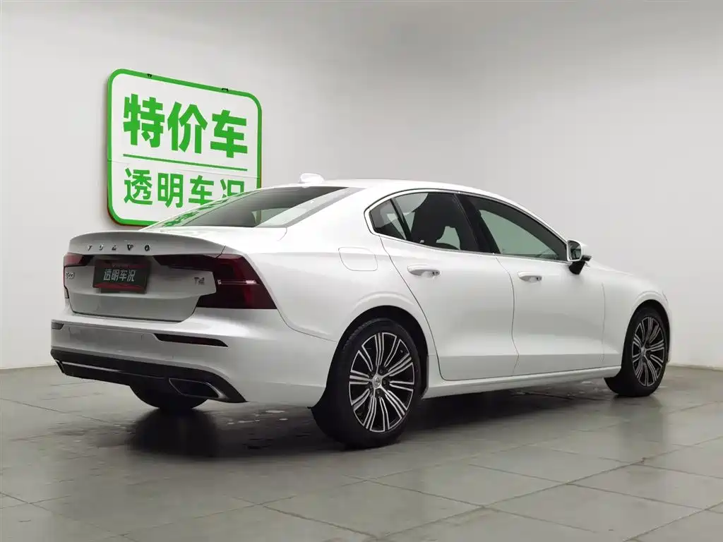 Volvo S60 2021 T4 Luxury