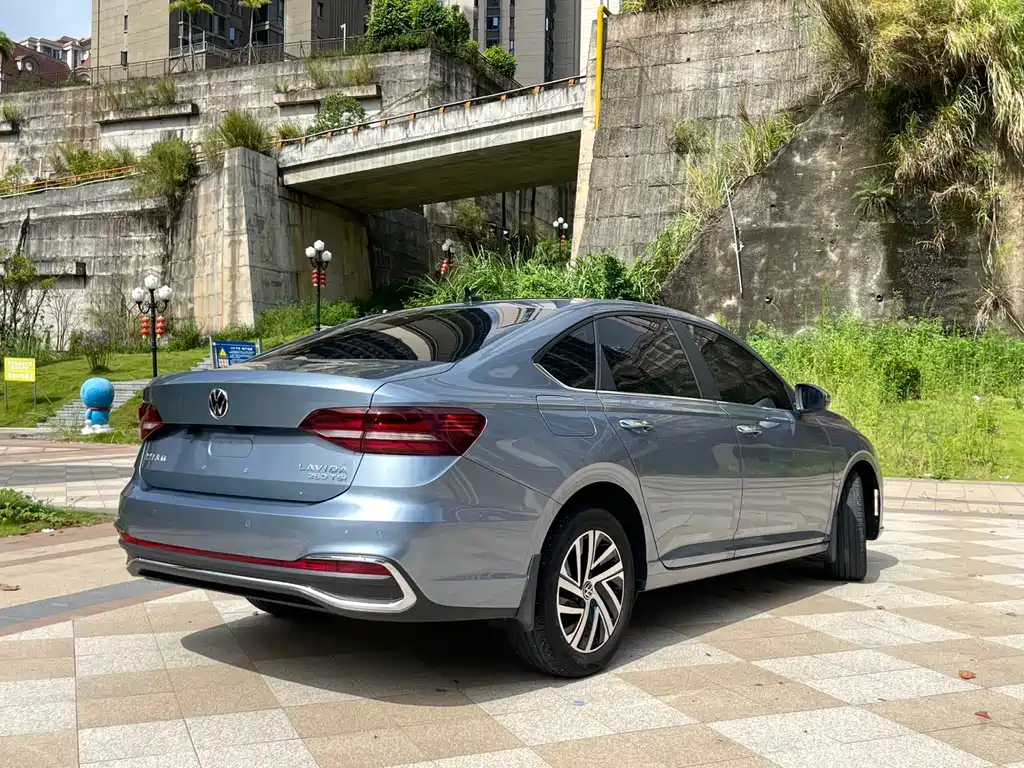 Volkswagen Lavida — миниатюра 7
