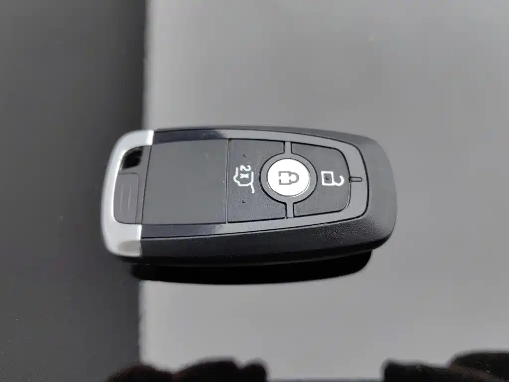 Ford Explorer — миниатюра 19
