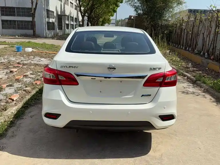 Nissan Sylphy — миниатюра 8