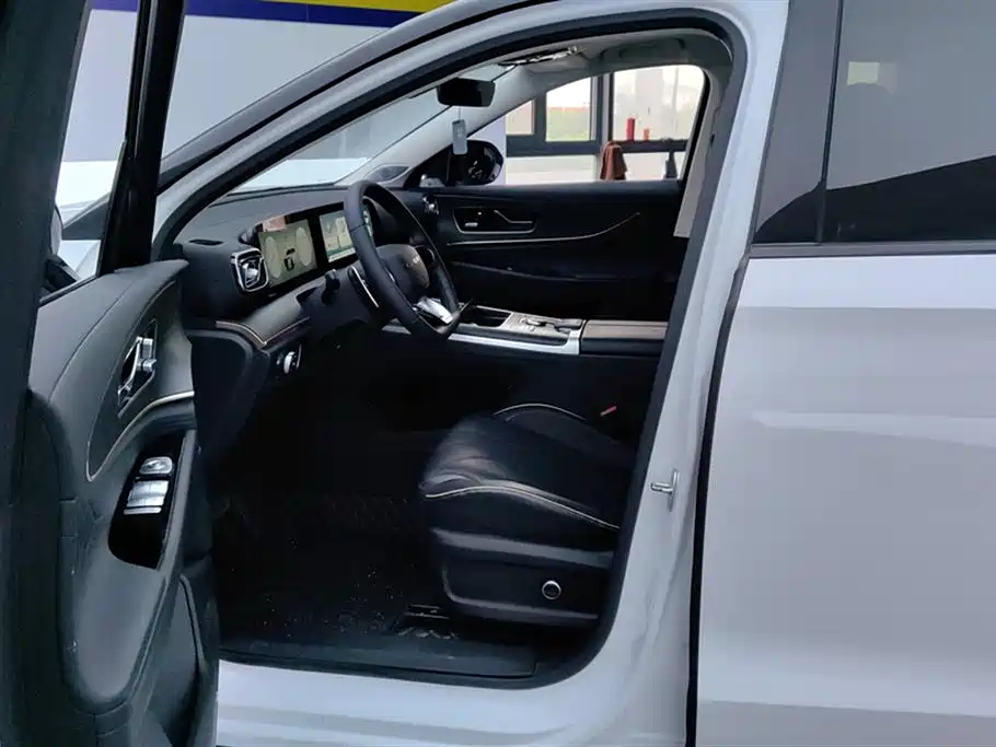Chery Tiggo 9 9 2023 2.0T DCT Luxury 5 мест