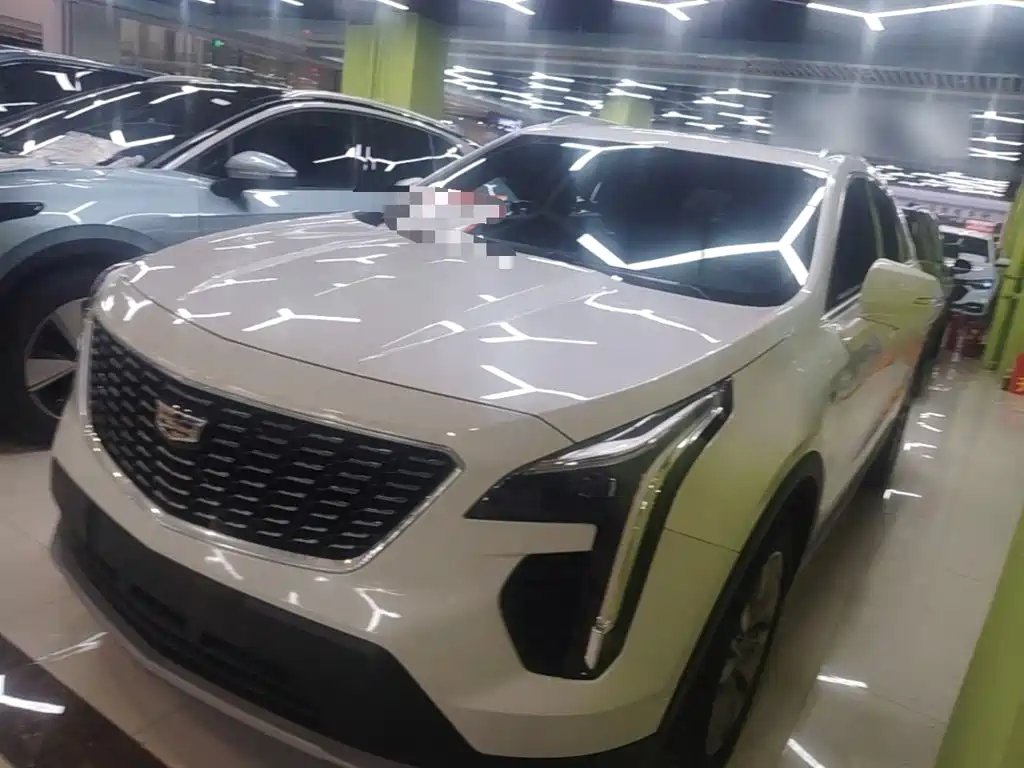 Cadillac XT4