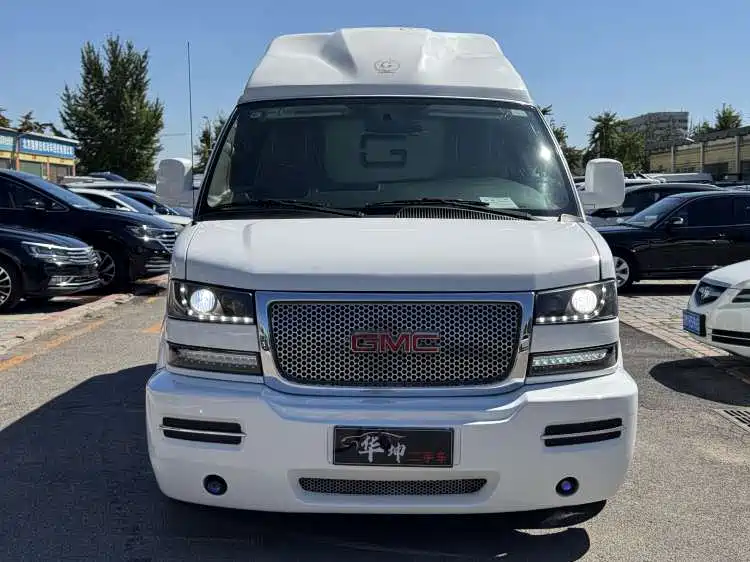 GMC Savana — миниатюра 8