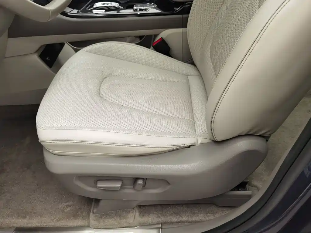 Hyundai Custo — миниатюра 20