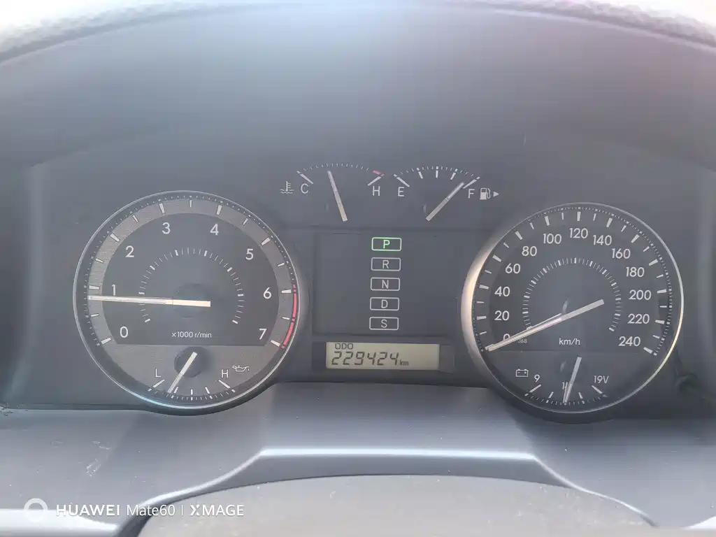 Toyota Land Cruiser — миниатюра 9