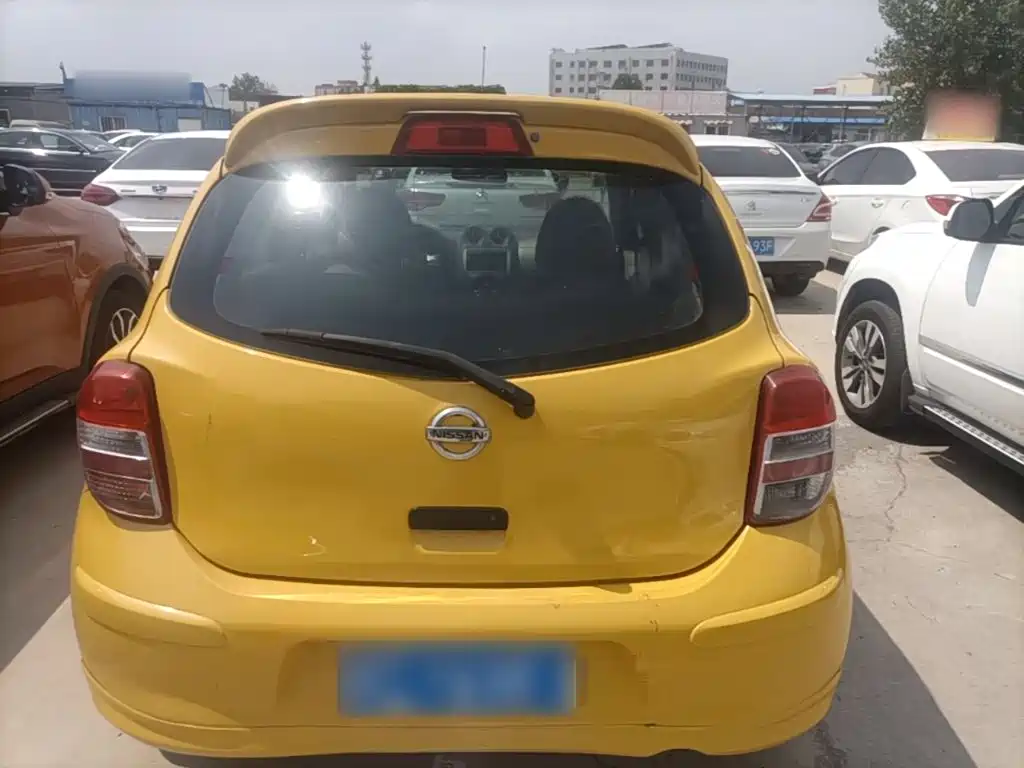 Nissan March — миниатюра 6