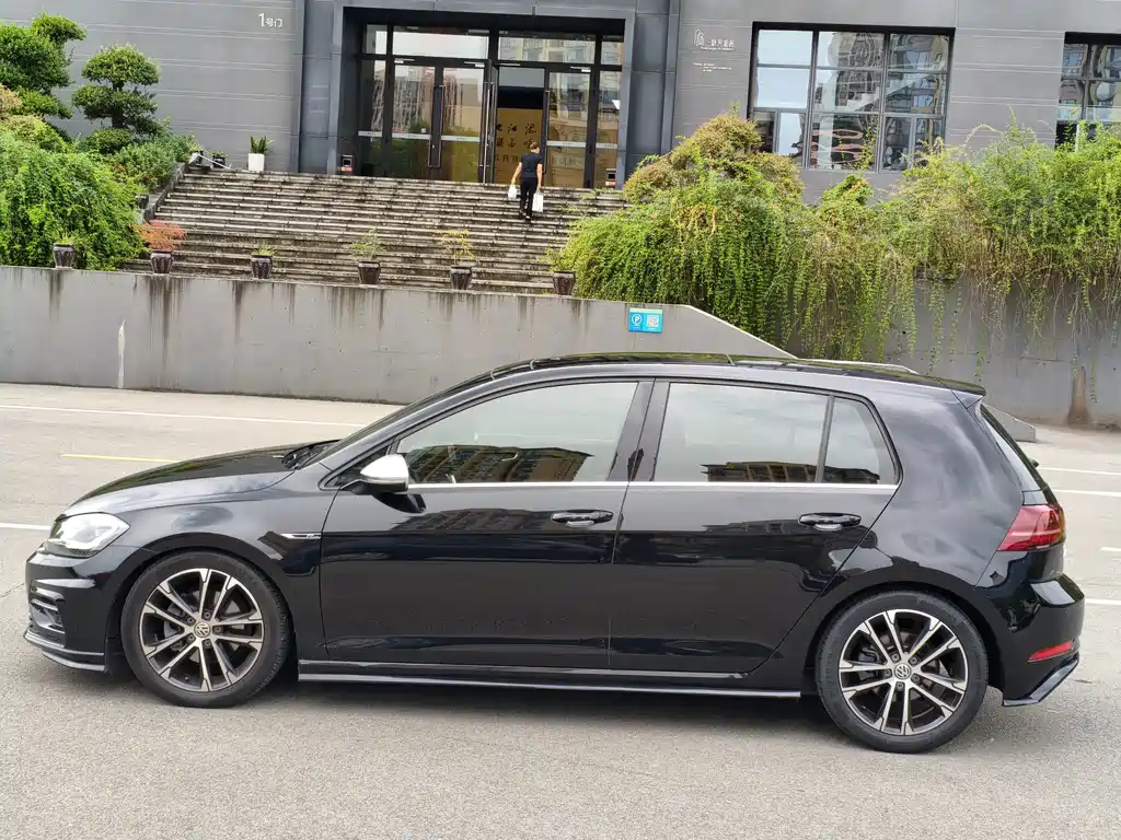 Volkswagen Golf — миниатюра 11
