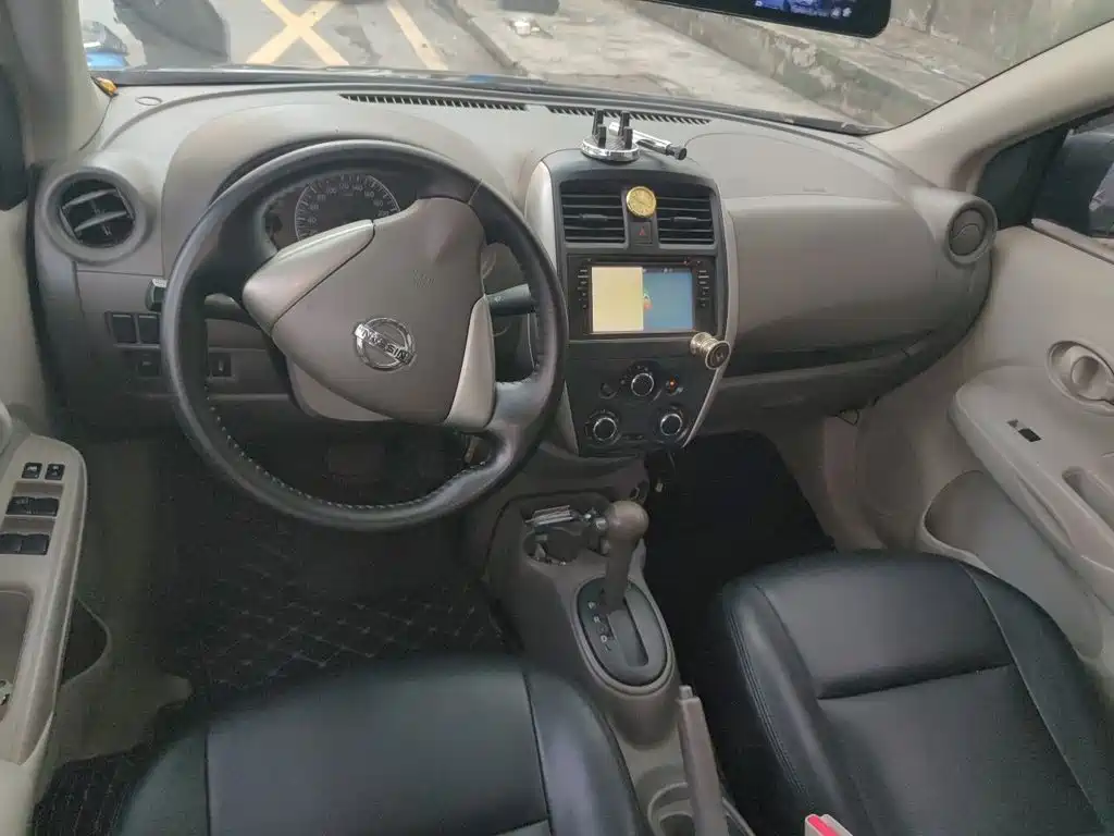 Nissan Sunny — миниатюра 5