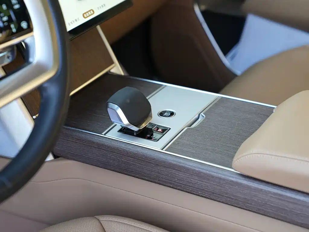 Land Rover Range Rover — миниатюра 11