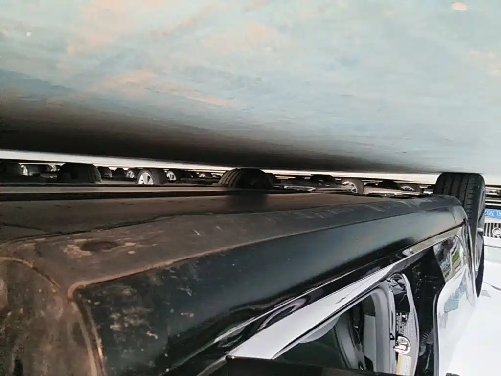 Tesla Model 3 — миниатюра 21