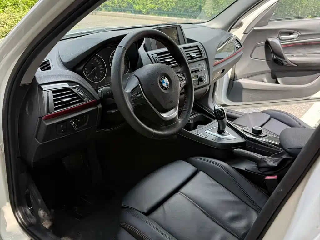 BMW 1 Series (Import) — миниатюра 2