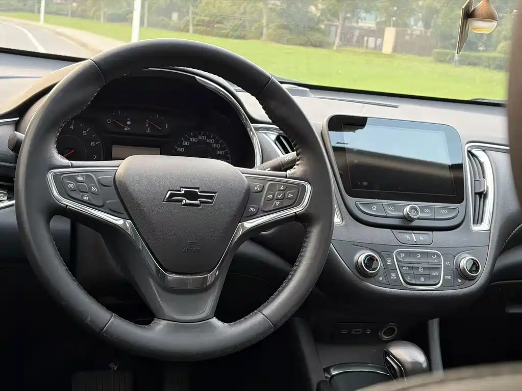 Chevrolet Malibu XL 2022 — фото 16