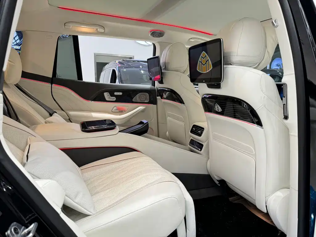 Mercedes-Benz GLS — миниатюра 10