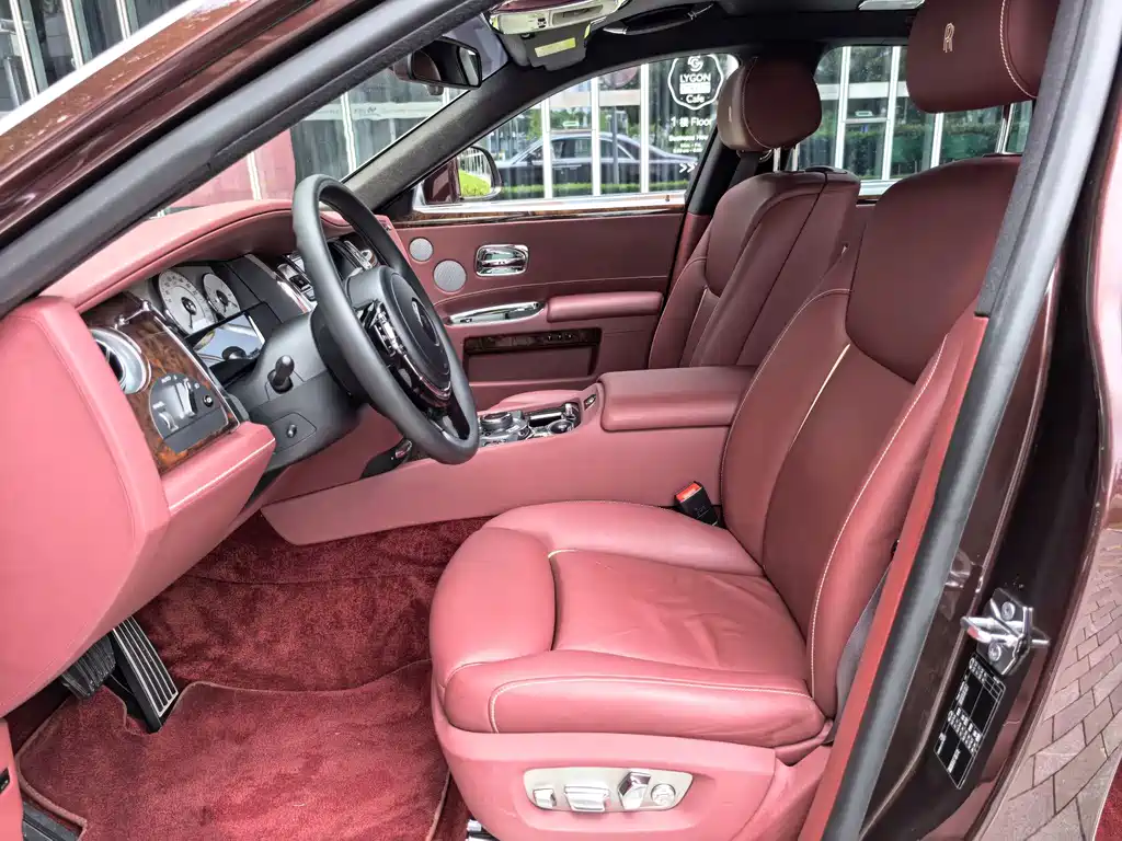 Rolls-Royce Ghost — миниатюра 22