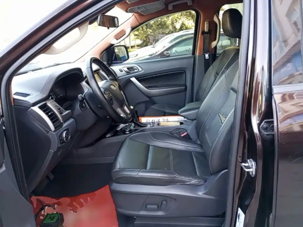 Ford Everest — миниатюра 15