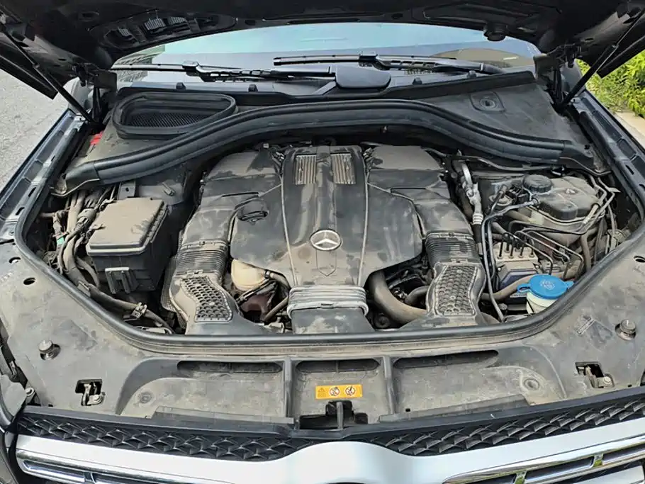 Mercedes-Benz GLS — миниатюра 10