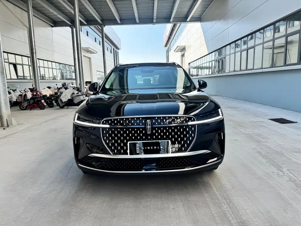 Lincoln Nautilus — миниатюра 2