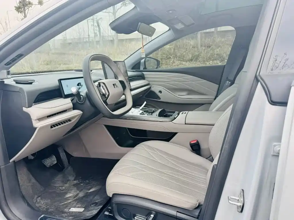 GEELY GALAXY GALAXY SPARKLE 8