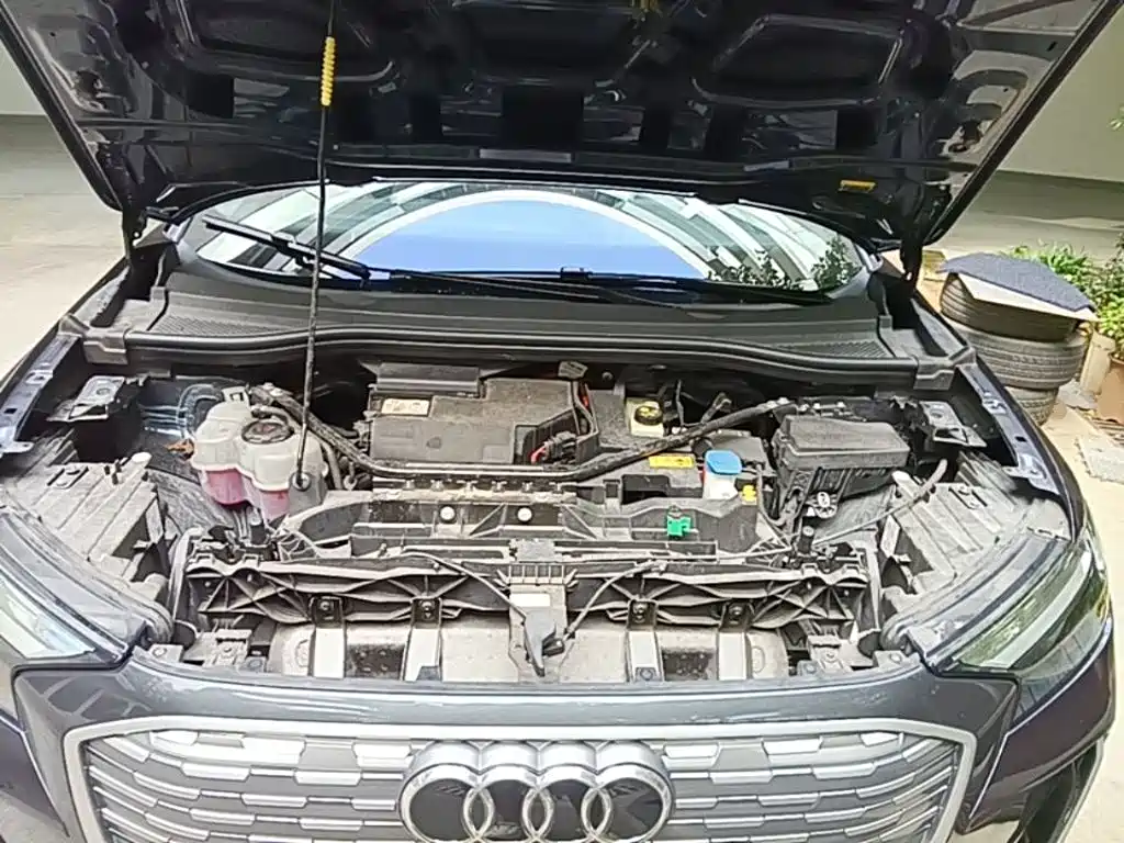 Audi Q4 e-tron — миниатюра 20