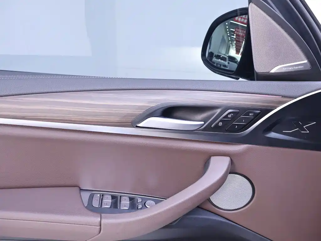 BMW X3 — миниатюра 17