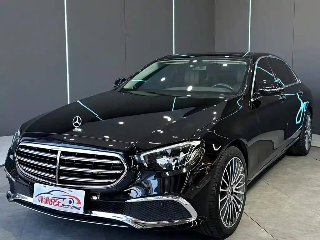 Mercedes-Benz E-Class 2023