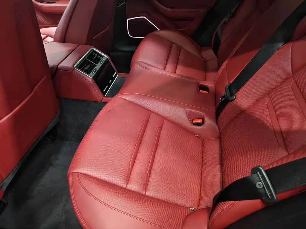 Porsche Panamera — миниатюра 11