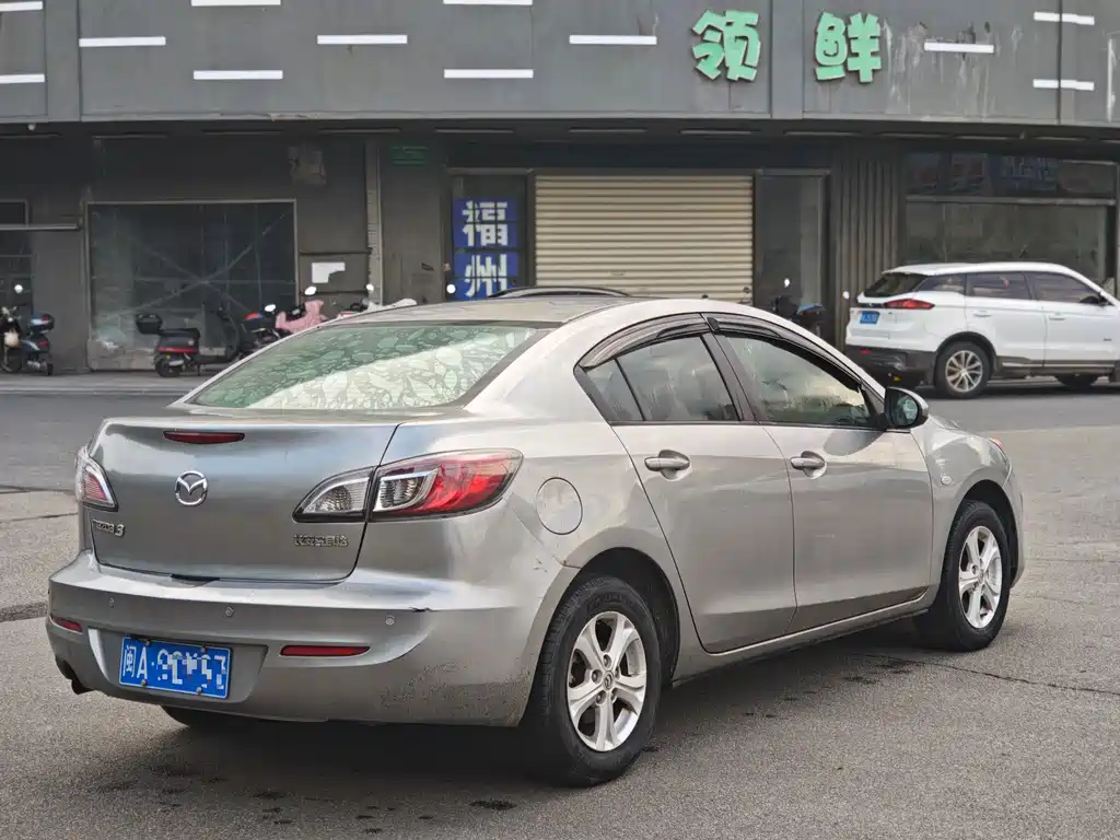 Mazda 3 Xingcheng — миниатюра 7