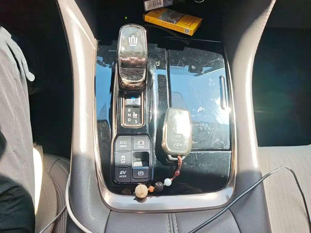 Toyota Vellfire — миниатюра 14