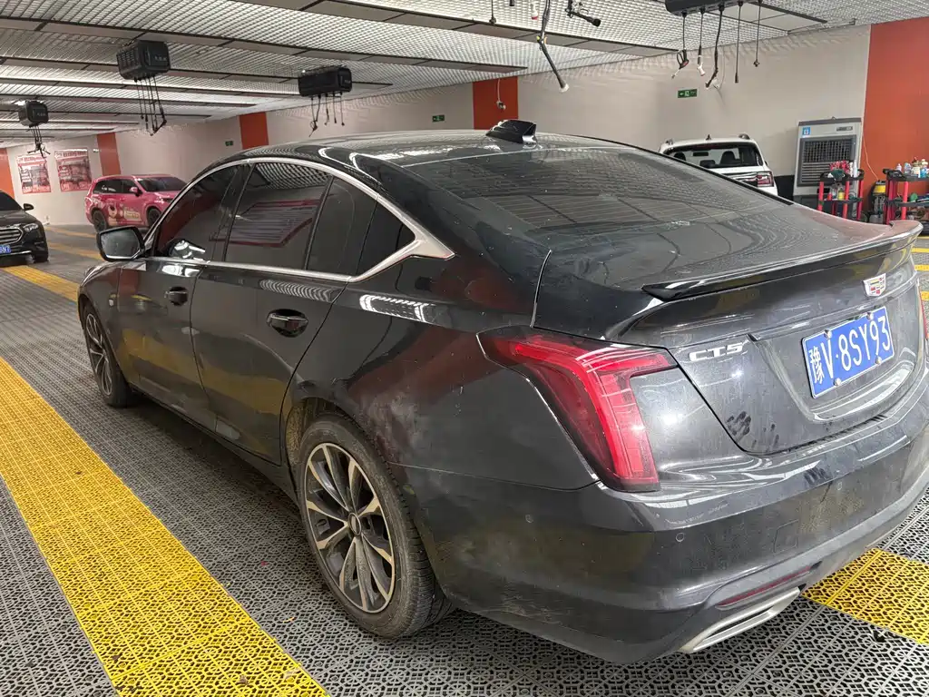 Cadillac CT5 — миниатюра 9