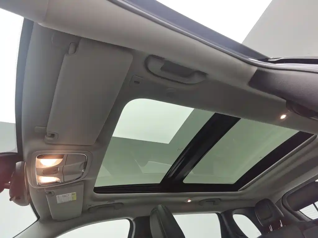 Jeep Cherokee — миниатюра 14