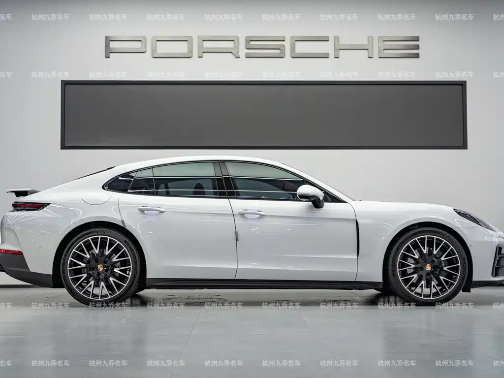 Porsche Panamera — миниатюра 4