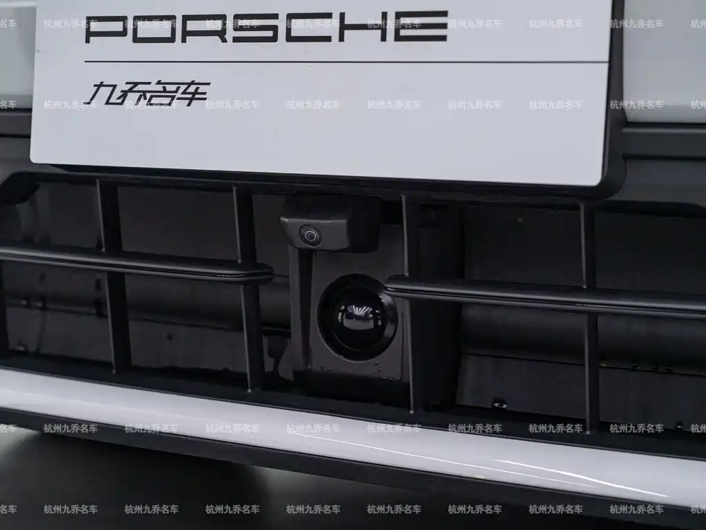 Porsche Panamera — миниатюра 12