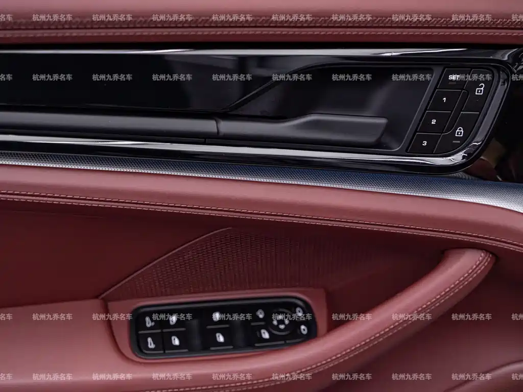 Porsche Panamera — миниатюра 27