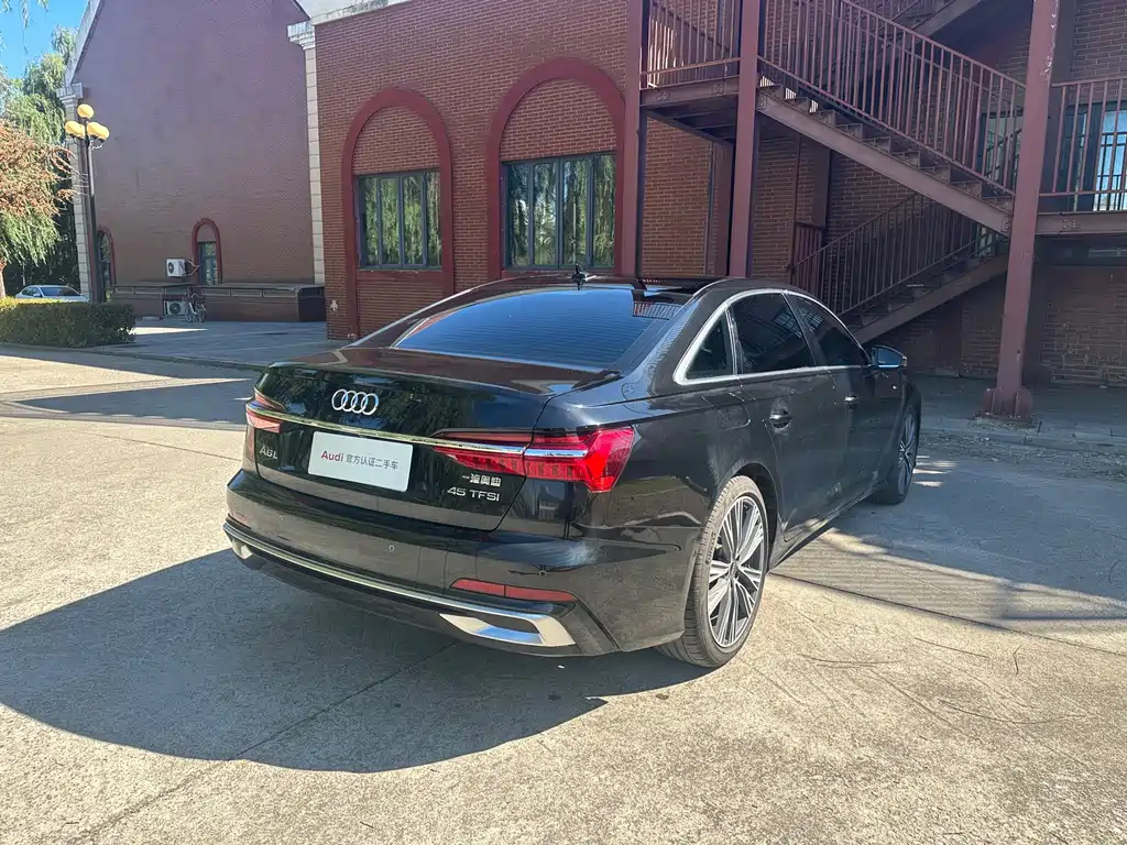 Audi A6L — миниатюра 6