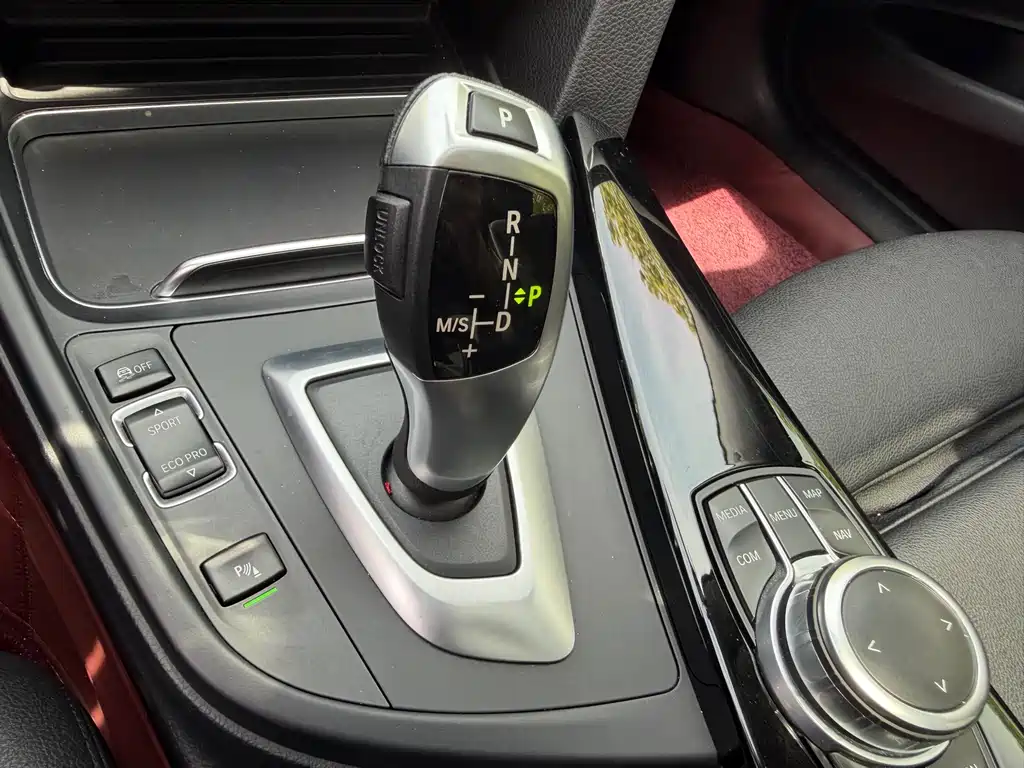 BMW 3 Series GT - фото 7