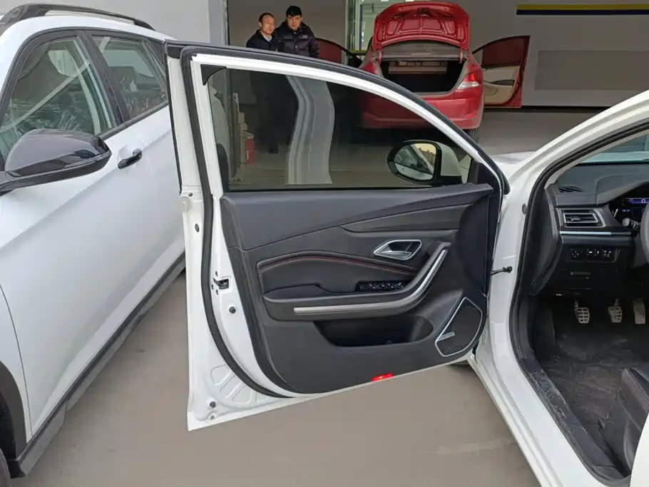 BAIC U7 — миниатюра 7