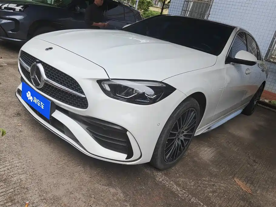 Mercedes-Benz C-Class 2024