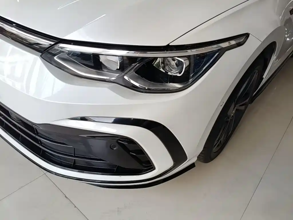 Volkswagen Golf — миниатюра 24