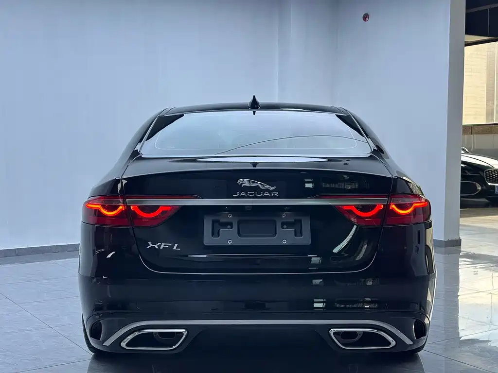 Jaguar XFL — миниатюра 20