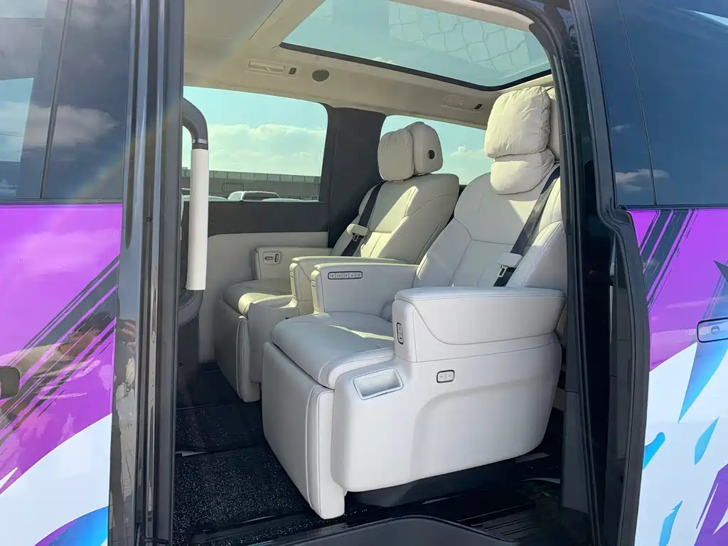 Li Auto Li MEGA — миниатюра 10