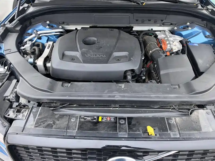 VOLVO XC60 PLUG IN HYBRID