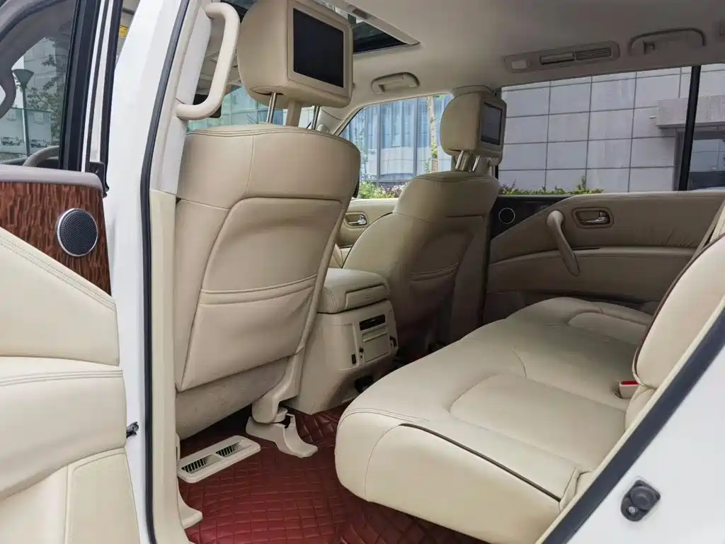 Nissan Patrol — миниатюра 19