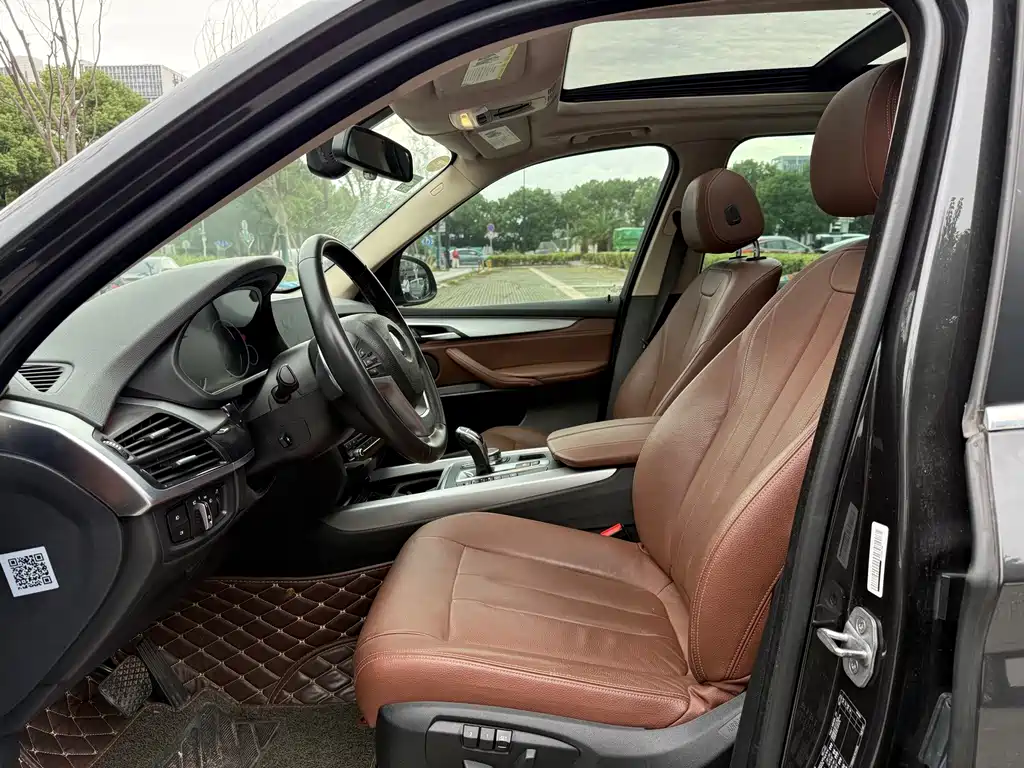BMW X5 (Import) — миниатюра 7