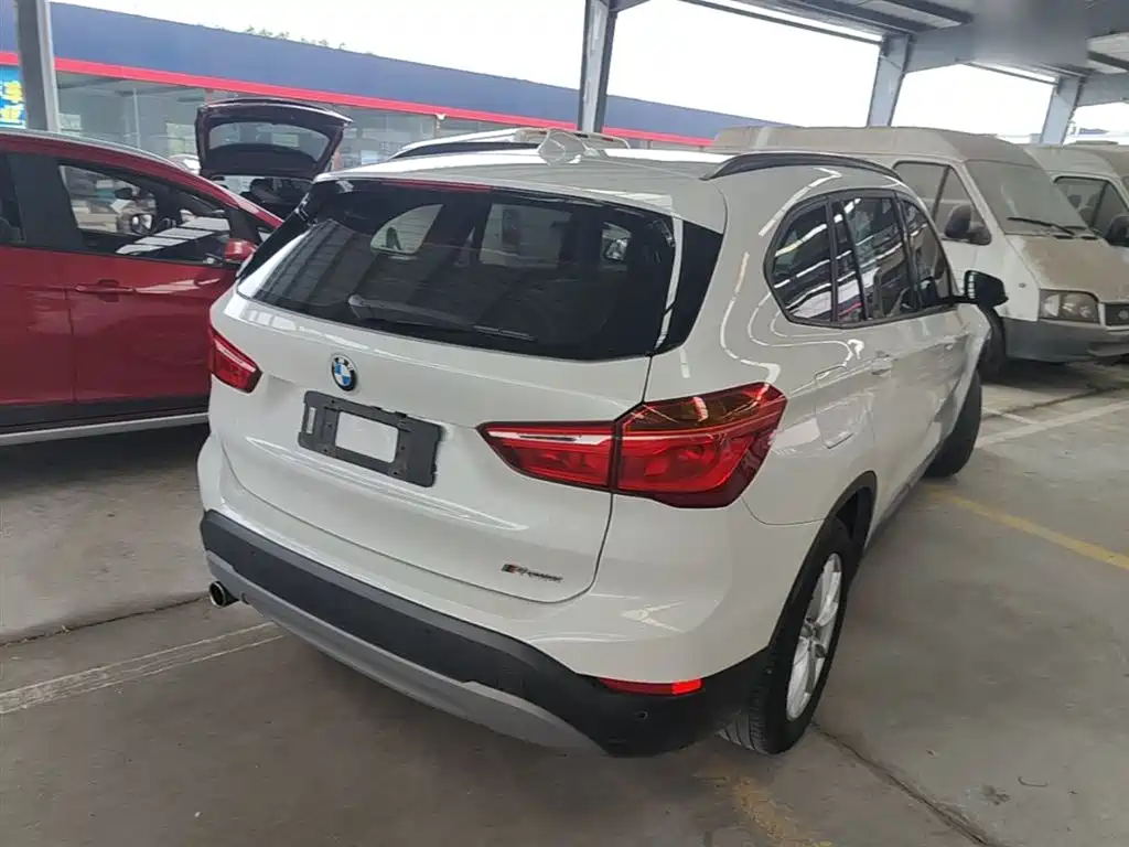 BMW X1 2016 sDrive18Li Fashion