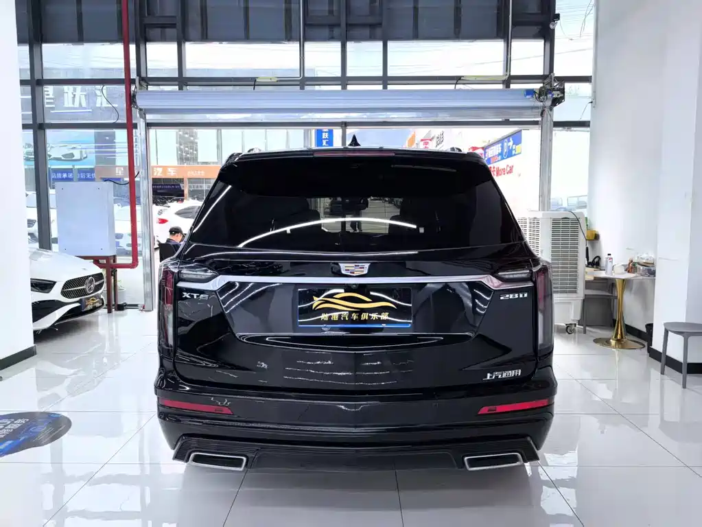 Cadillac XT6 — миниатюра 12