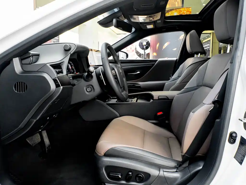 Lexus ES — миниатюра 27