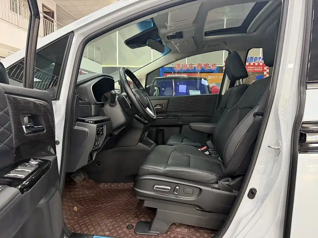 Honda Elysion — миниатюра 8