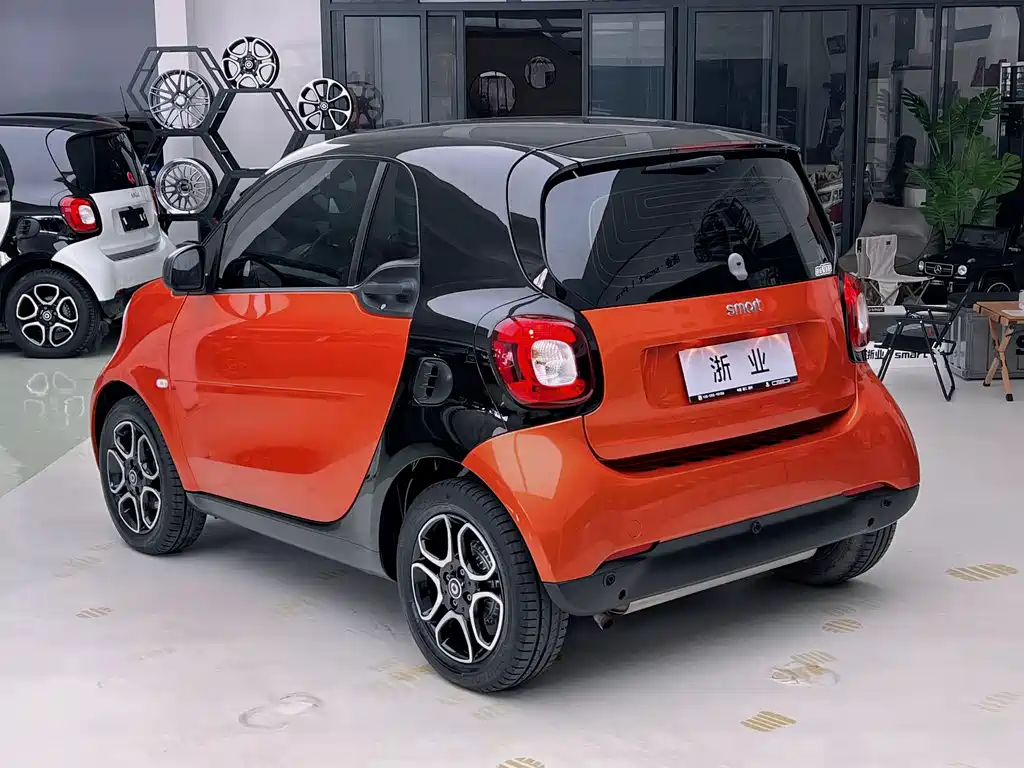 SMART FORTWO