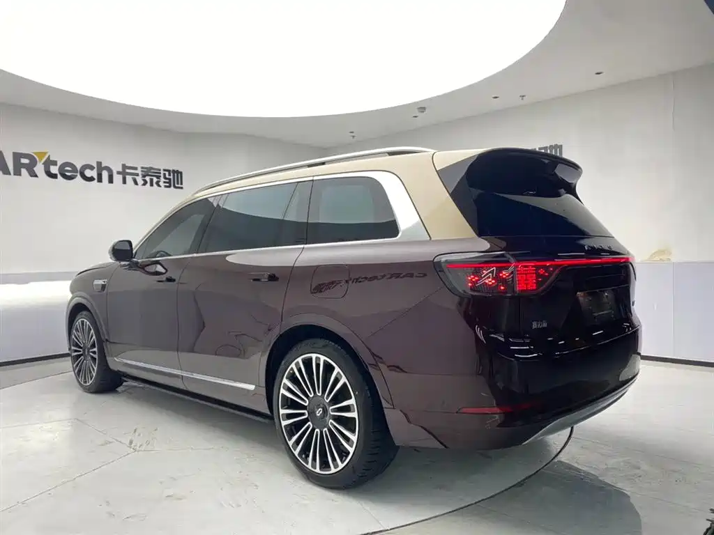 AITO ASK THE WORLD M9